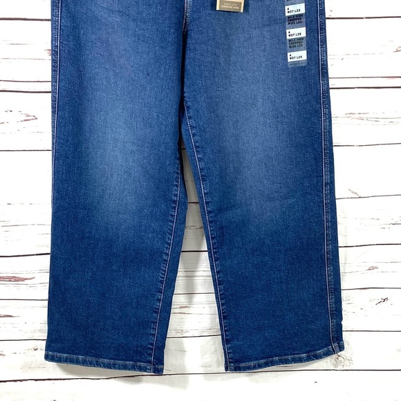 Levi’s Women's Mile High Cropped Wide Leg size 27 - Picture 3 of 10